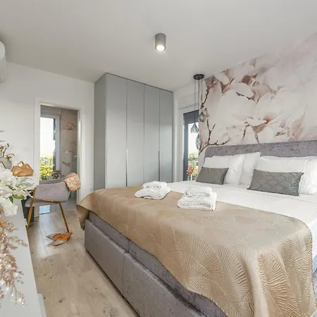 Nina Zadarvillas Villa